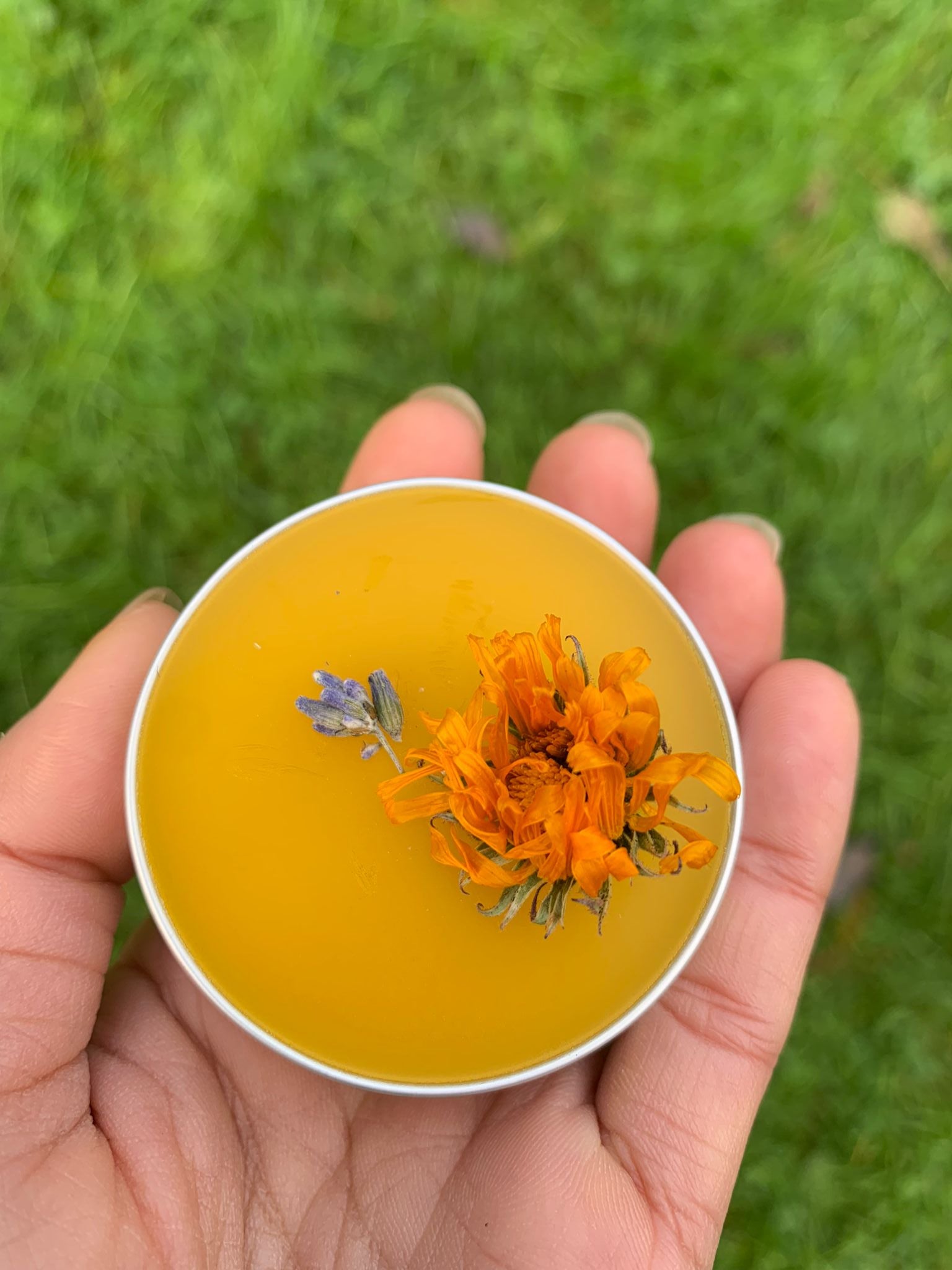 SKIN RELIEF SALVA - RINGBLOMMOR, RÖLLEKA & LAVENDEL